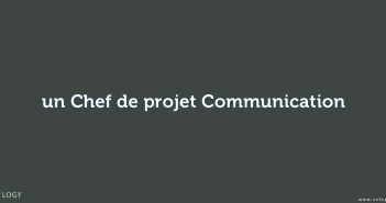 un Chef de projet Communication